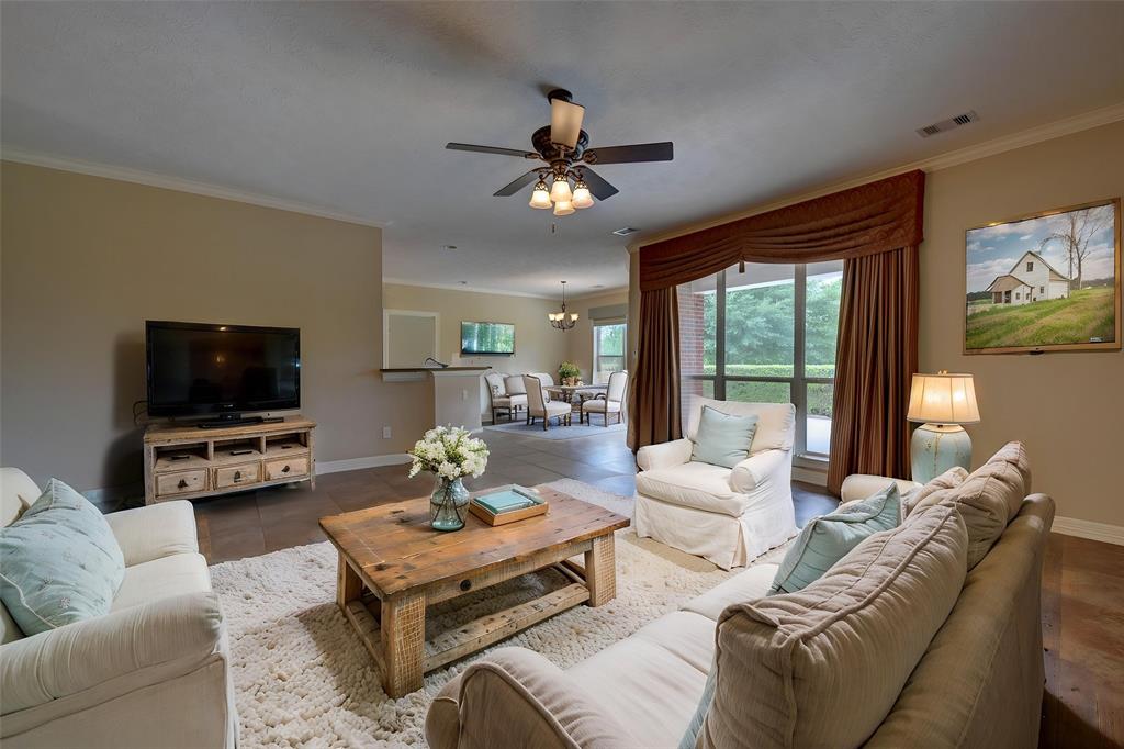 324 Howard Street, Sealy, Texas image 12