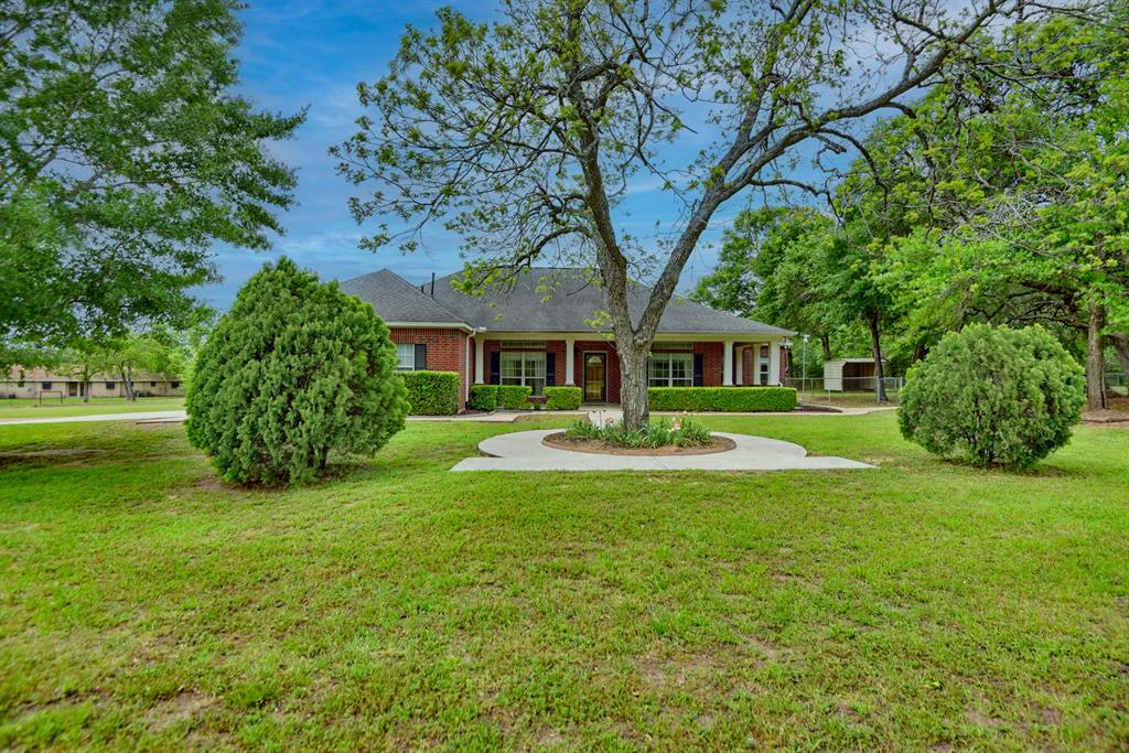 324 Howard Street, Sealy, Texas image 6