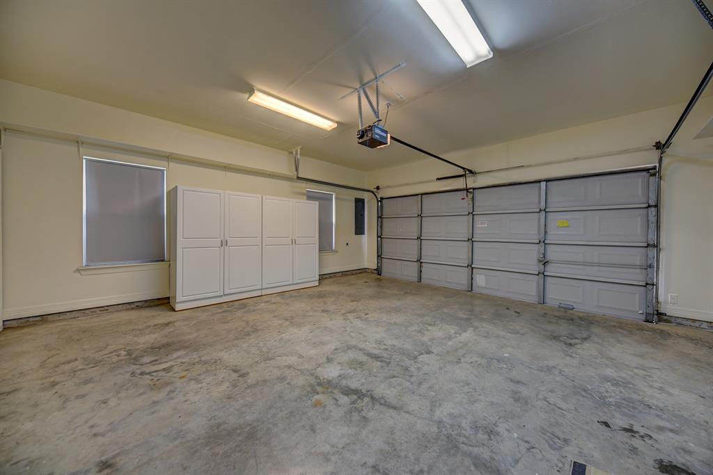 324 Howard Street, Sealy, Texas image 28