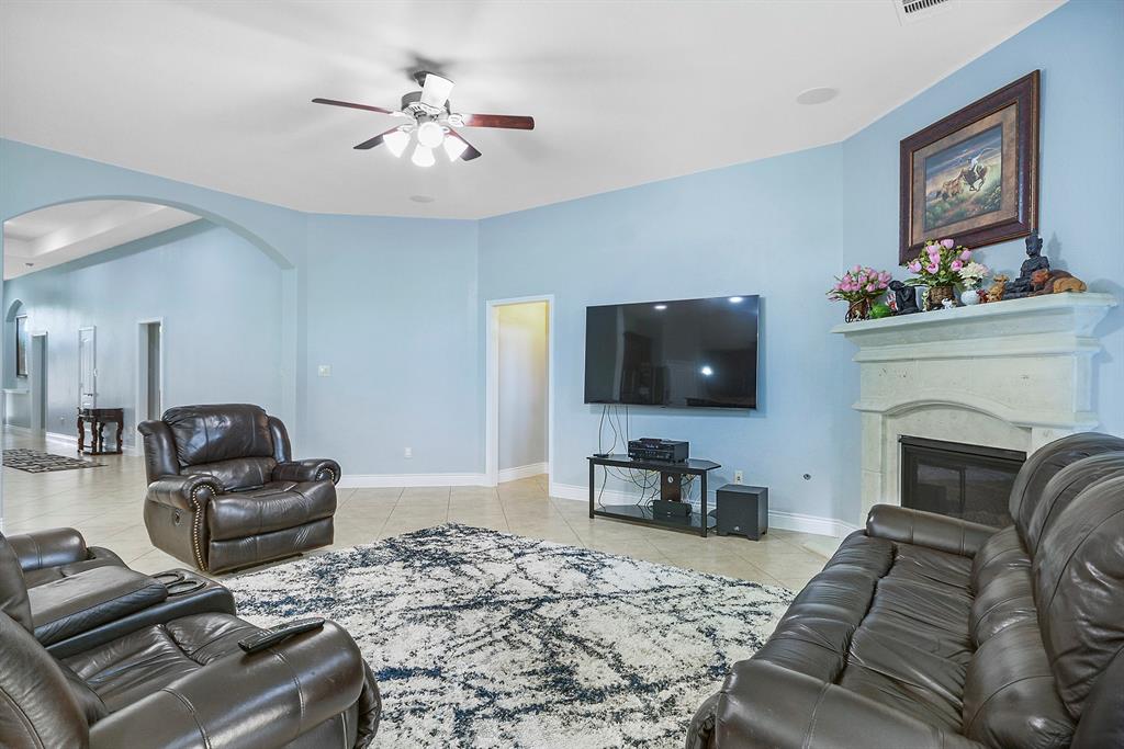 27815 Colonial Point Drive, Katy, Texas image 19