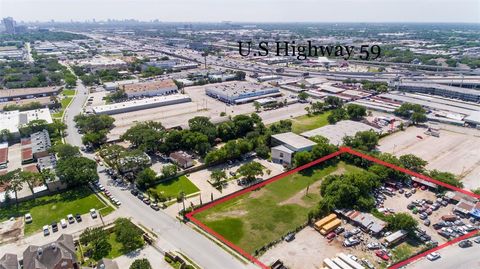 6220&6223 Skyline Drive Houston TX 77057