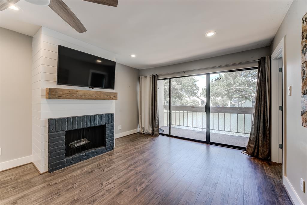 12100 Melville Drive 606