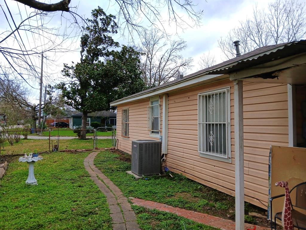 4862 Bellnole Dr, Houston, Texas image 7