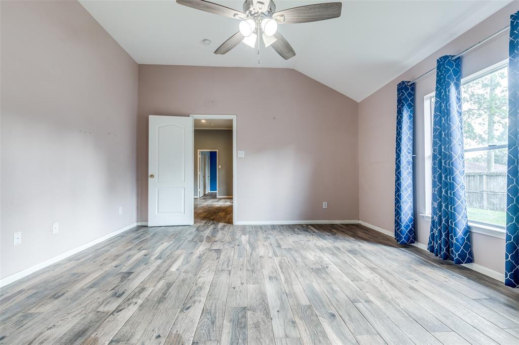 835 Victoria Lakes Drive, Katy, Texas image 16
