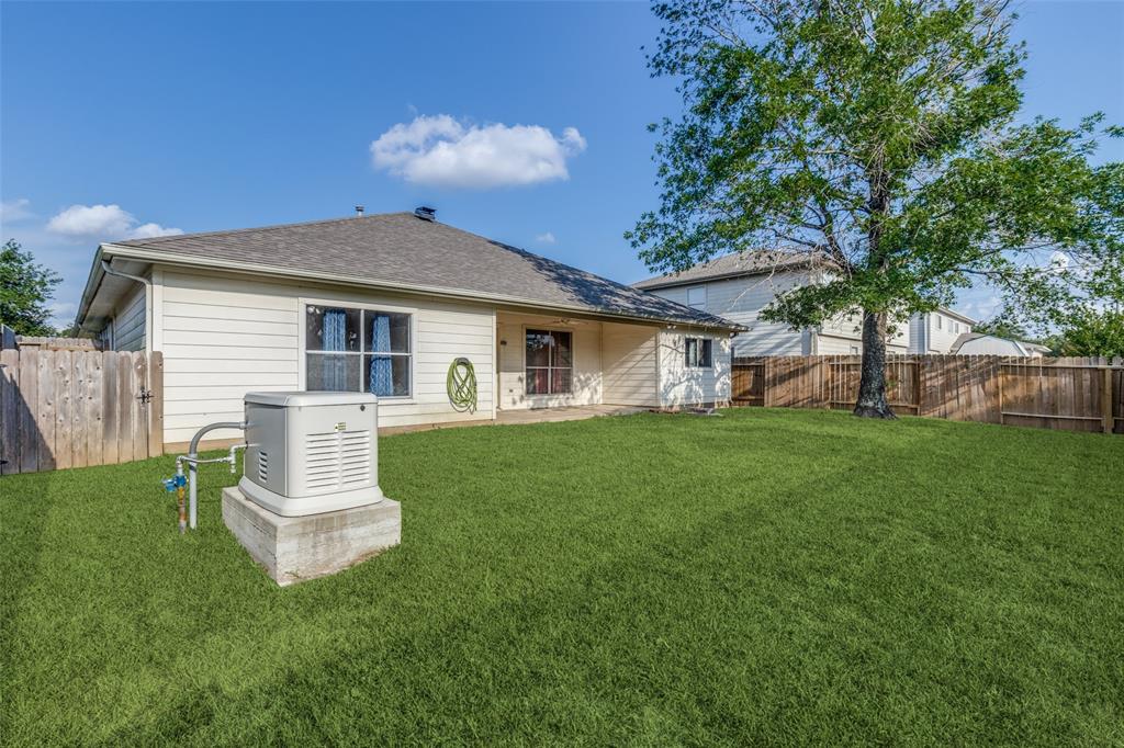 835 Victoria Lakes Drive, Katy, Texas image 25
