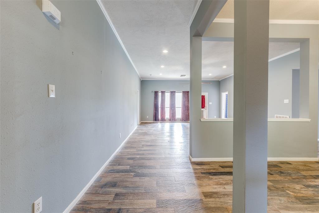 835 Victoria Lakes Drive, Katy, Texas image 6
