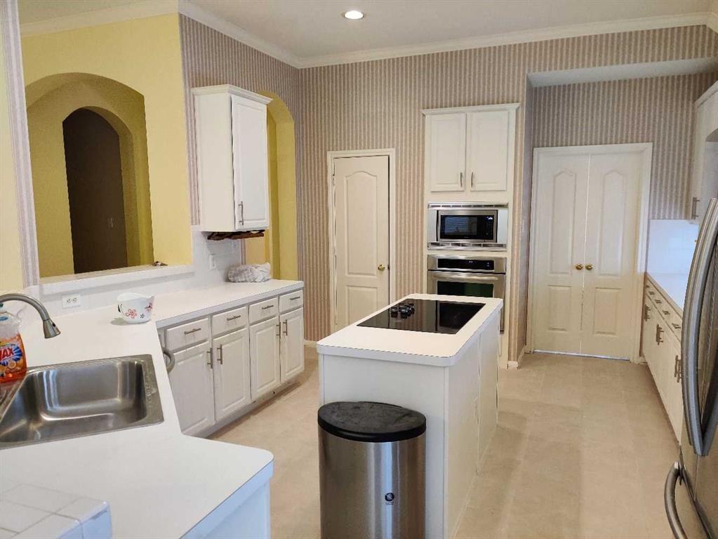 215 Heathbrook Lane