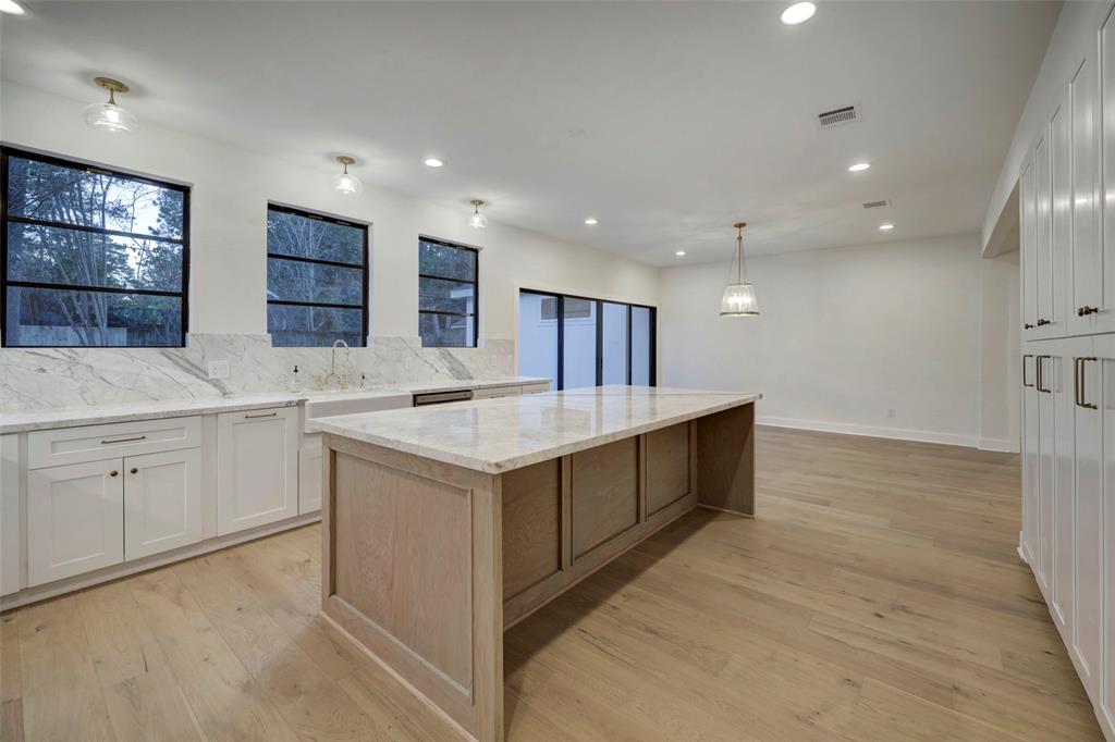 10410 Mayfield Road