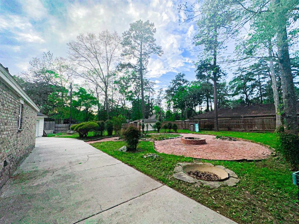 537 Natchez Park, Conroe, Texas image 19