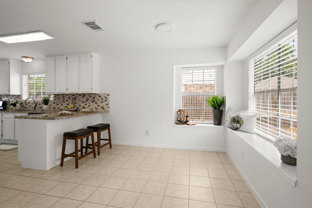 10206 Jockey Club Drive, Houston, Texas image 16