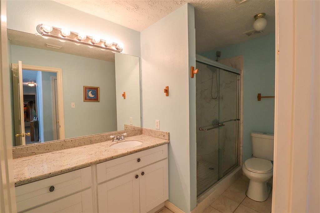 24007 Floragate Drive, Spring, Texas image 6