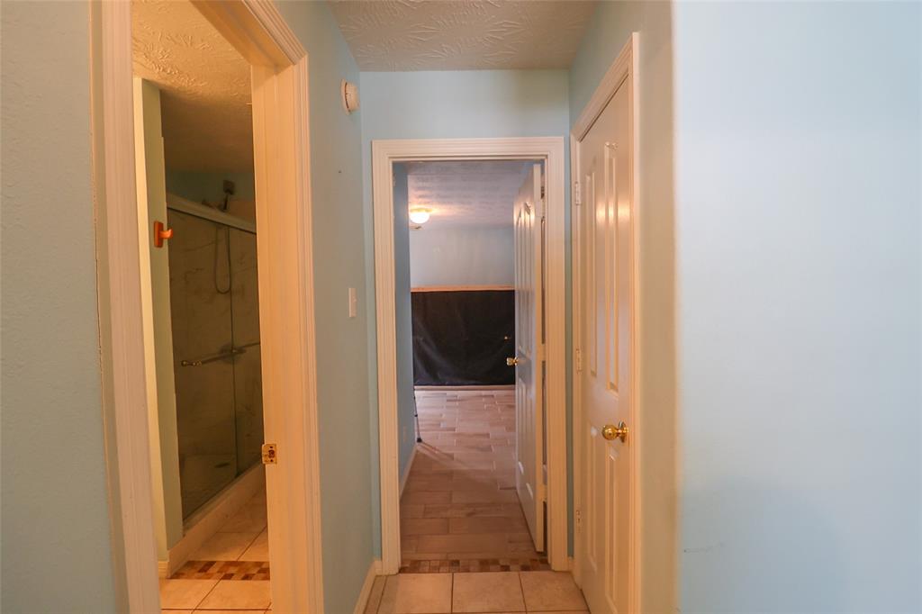 24007 Floragate Drive, Spring, Texas image 7