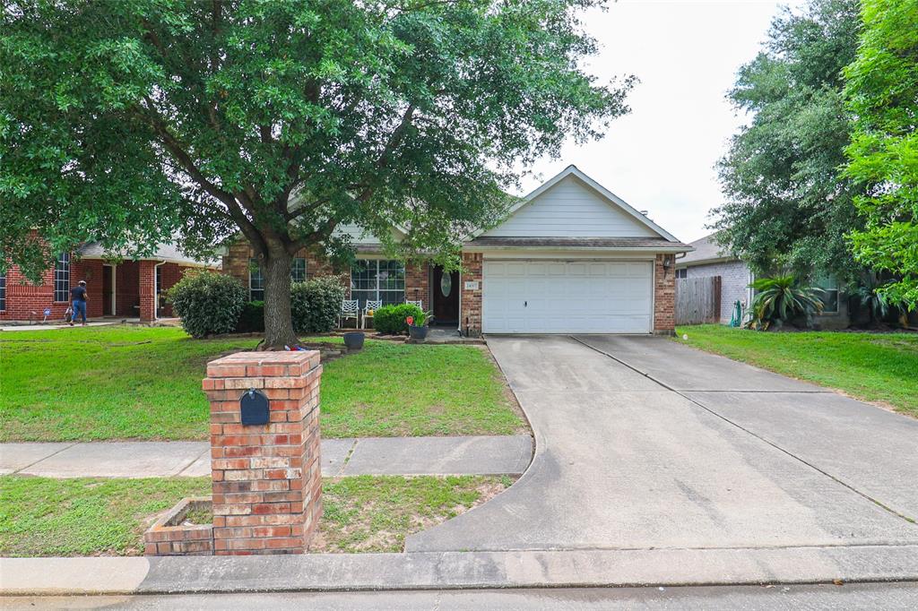 24007 Floragate Drive, Spring, Texas image 1