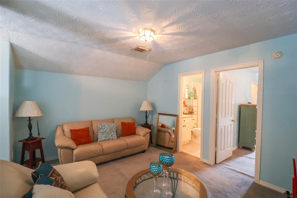 24007 Floragate Drive, Spring, Texas image 23