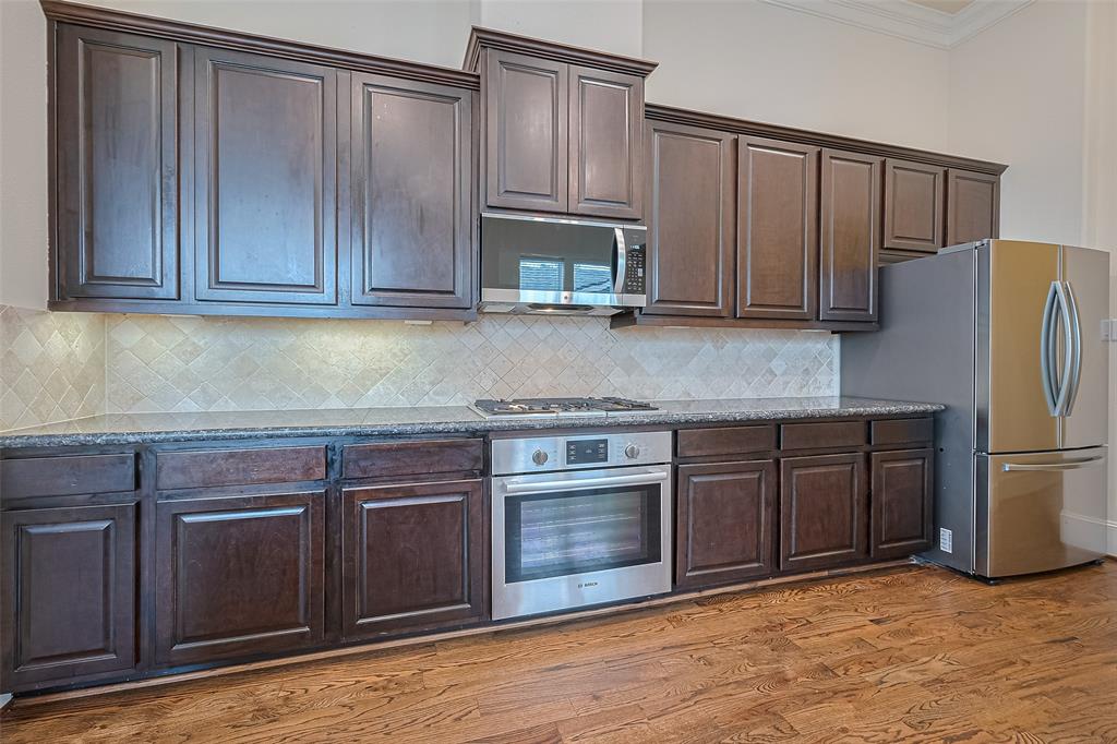 1035 E 28th Street