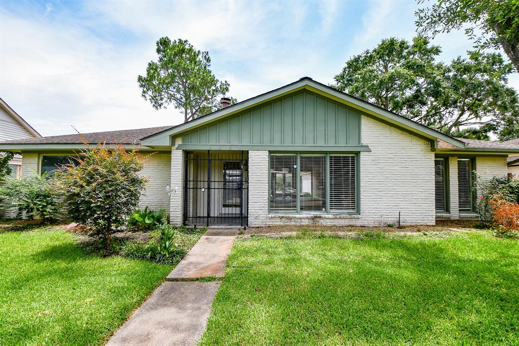5651 Wigton Drive