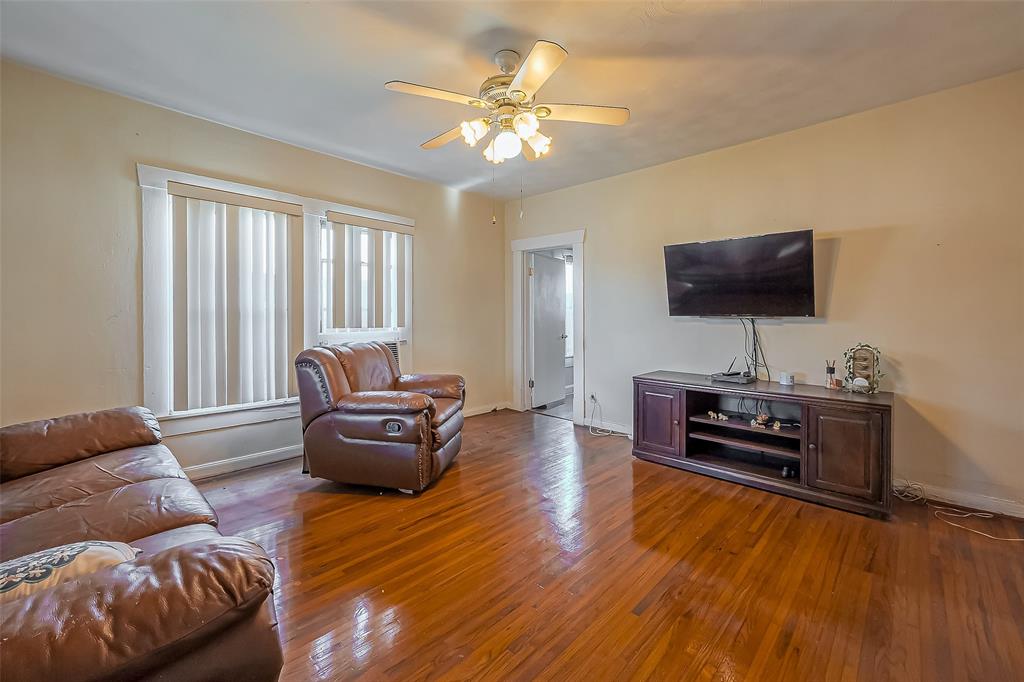 6633 Avenue T, Houston, Texas image 1