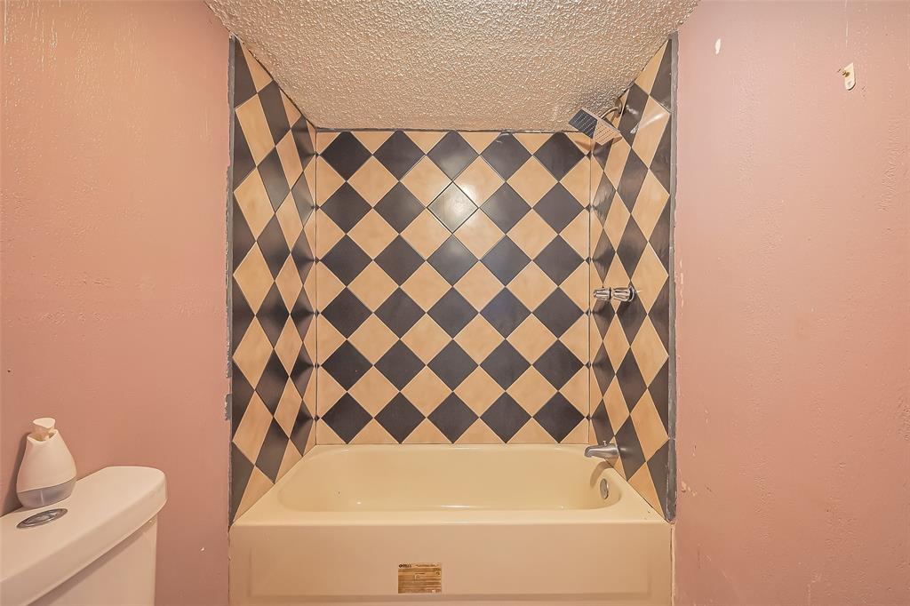 6633 Avenue T, Houston, Texas image 30