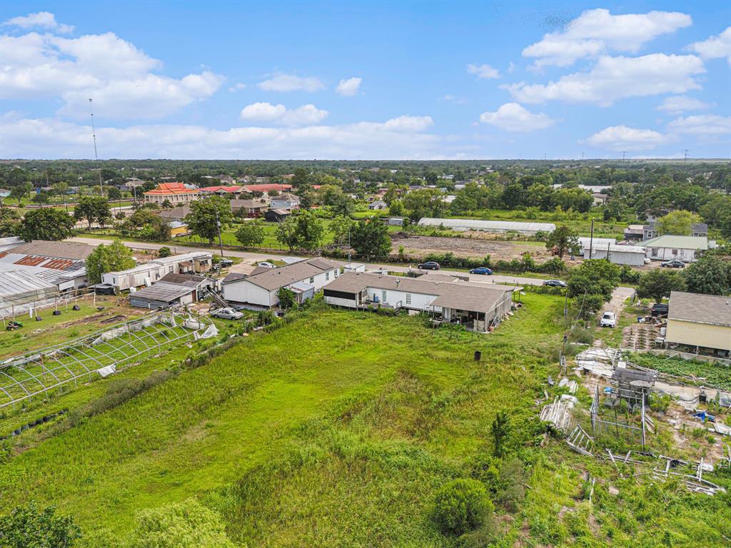 8007 S Summer Lane, Rosharon, Texas image 9