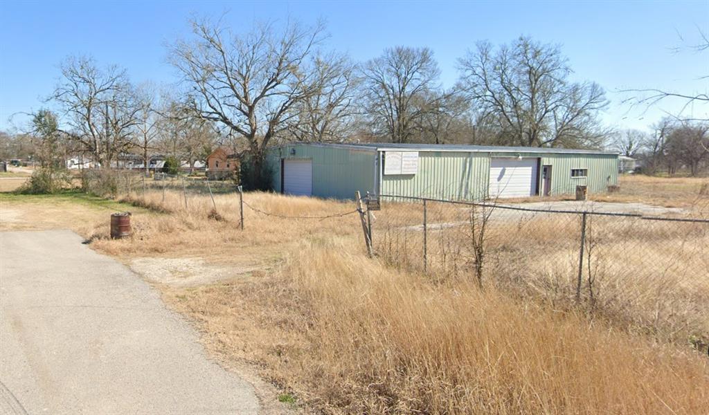 610 New York Street, Navasota, Texas image 1