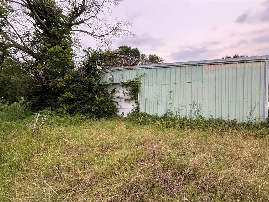 610 New York Street, Navasota, Texas image 2