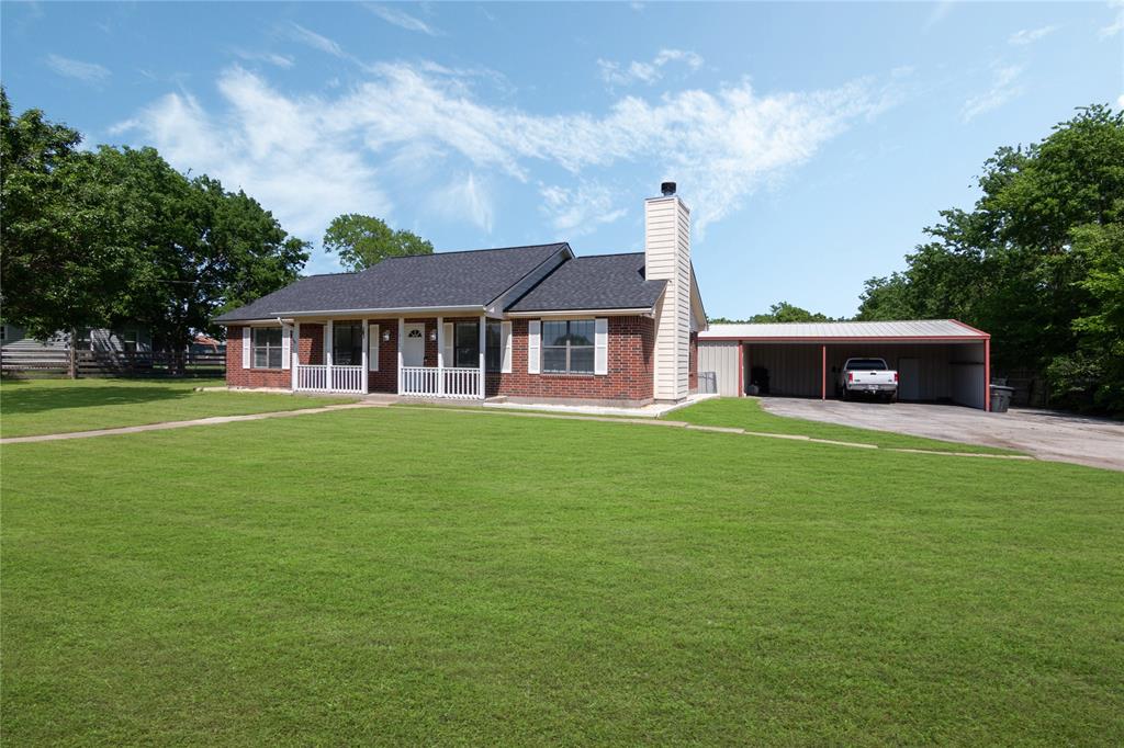 1010 N Shipp Street, Madisonville, Texas image 3