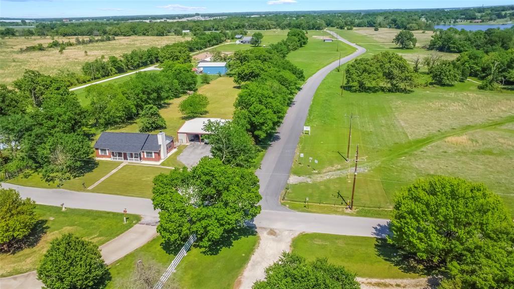 1010 N Shipp Street, Madisonville, Texas image 7