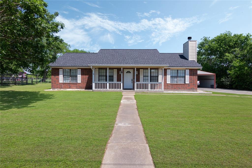 1010 N Shipp Street, Madisonville, Texas image 1