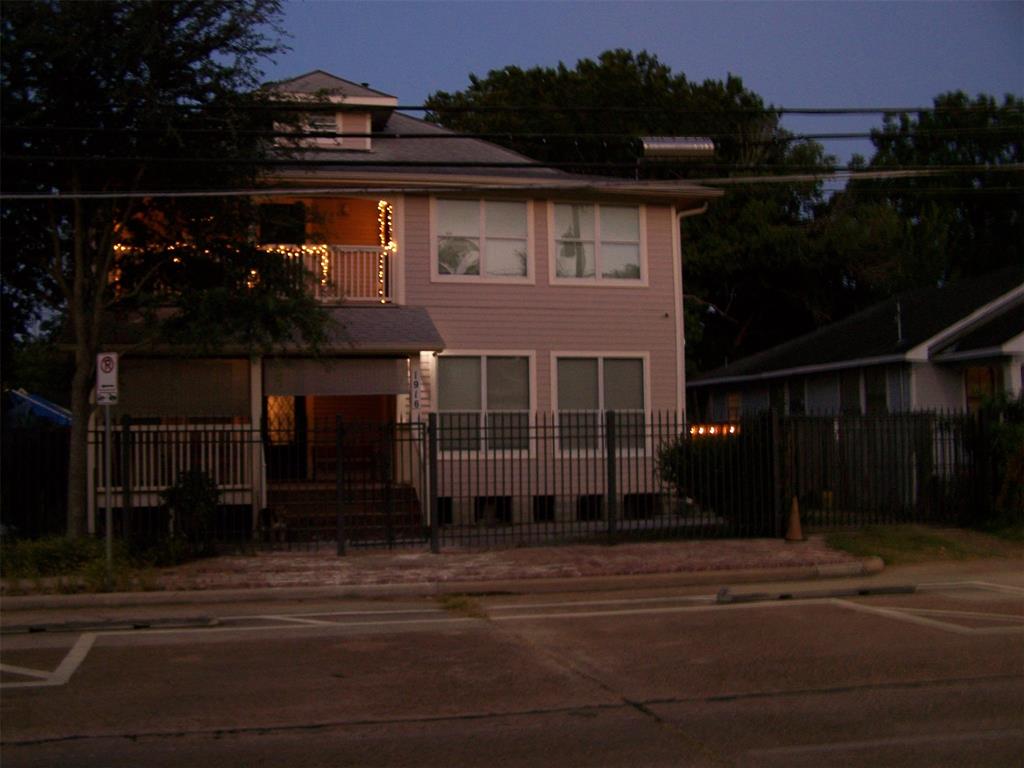 1916 Hardy Street