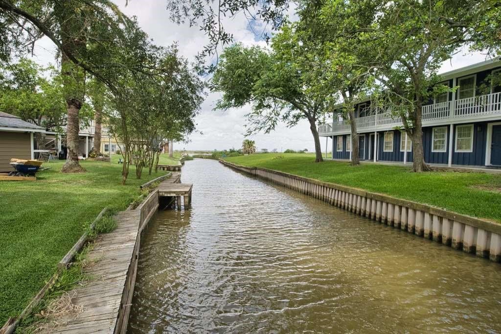 5216 County Road 469 #10, Brazoria, Texas image 2