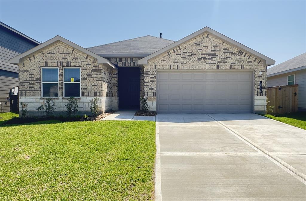 40738 Rosemary Rain Lane, Magnolia, Texas image 1