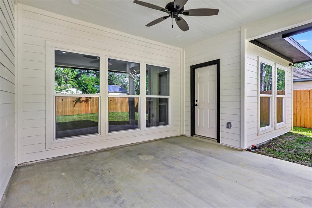 1107 N Main Street, Dayton, Texas image 5