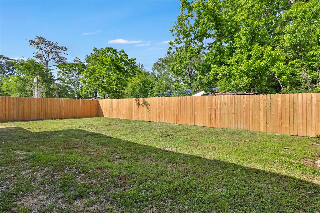 1107 N Main Street, Dayton, Texas image 6