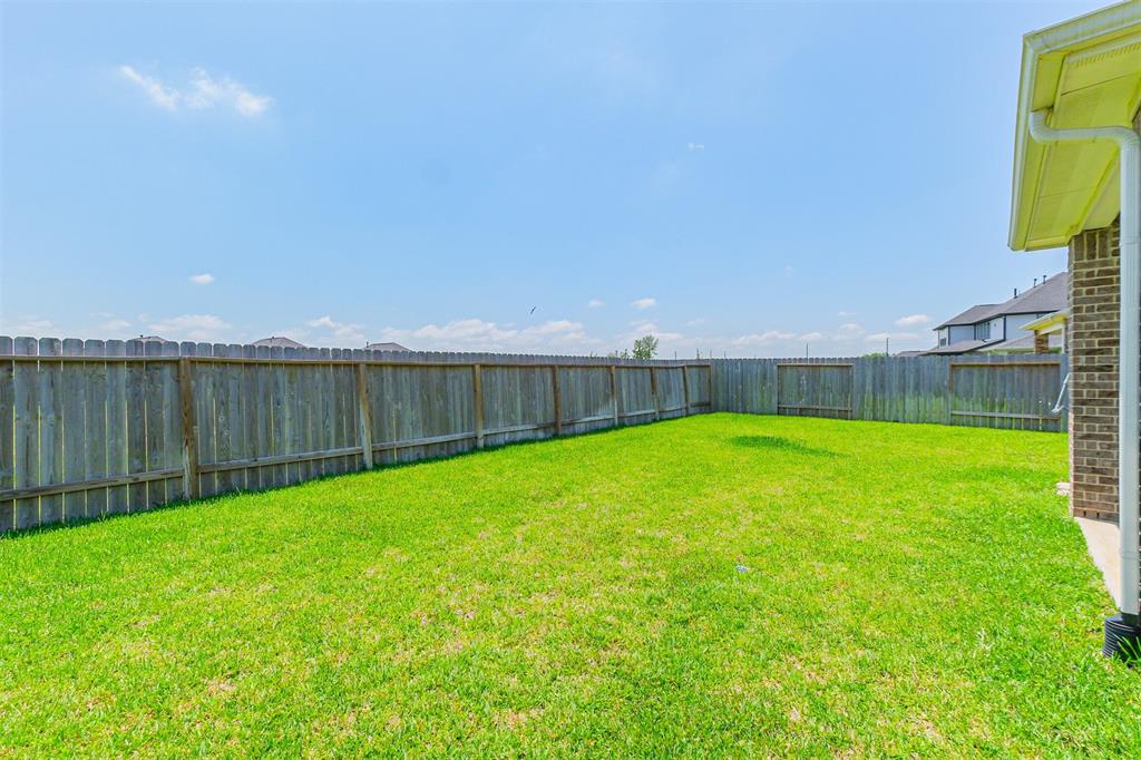7919 Chantilly Manor, Fulshear, Texas image 5