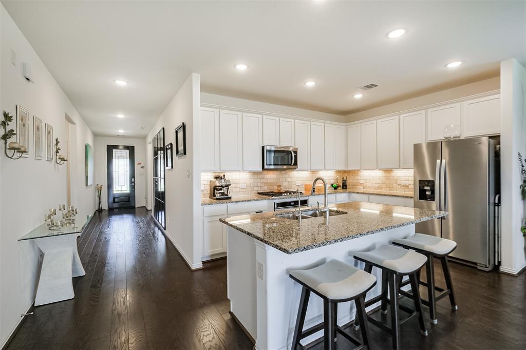7919 Chantilly Manor, Fulshear, Texas image 3