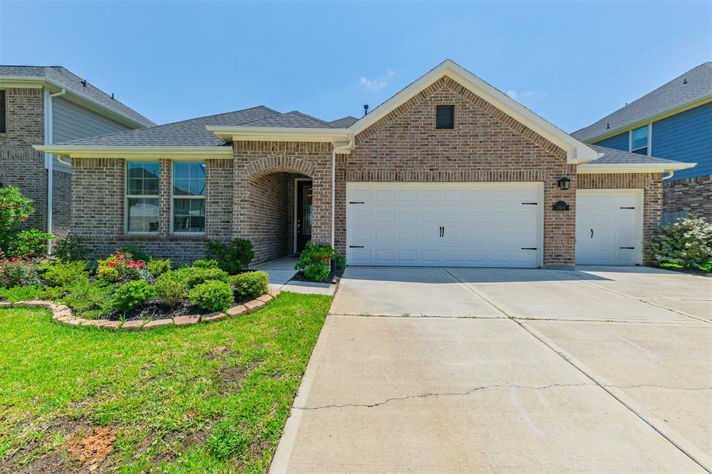 7919 Chantilly Manor, Fulshear, Texas image 1