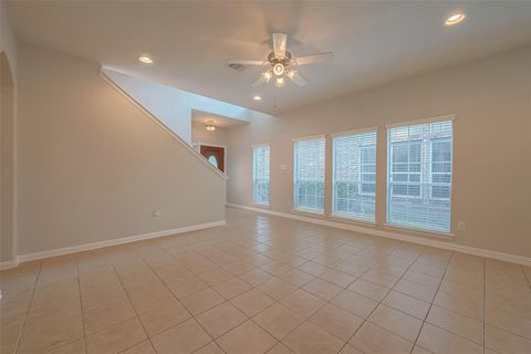 Single Family Residence in Houston TX 10938 Chazenwood Drive 10.jpg