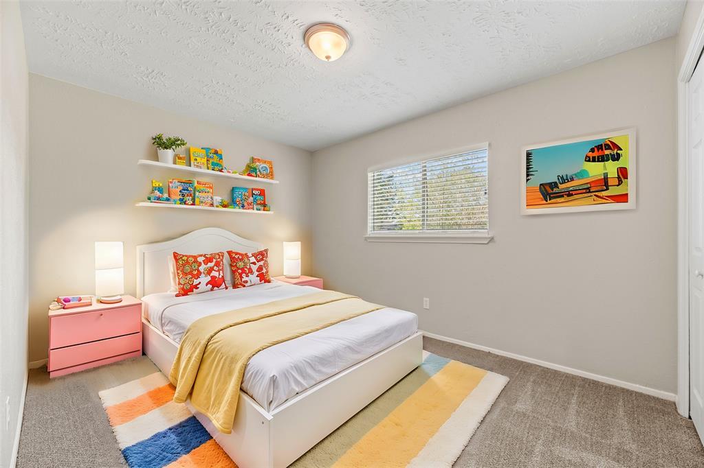 7519 Wovenwood Lane, Houston, Texas image 18
