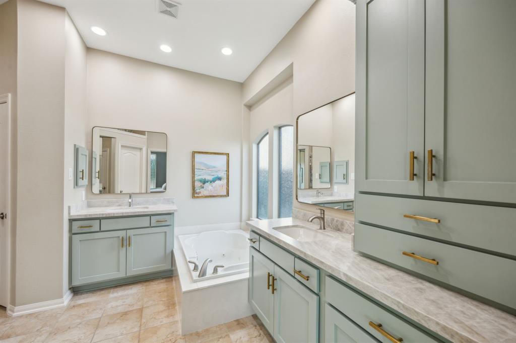 2702 Driftwood Drive, Manvel, Texas image 10
