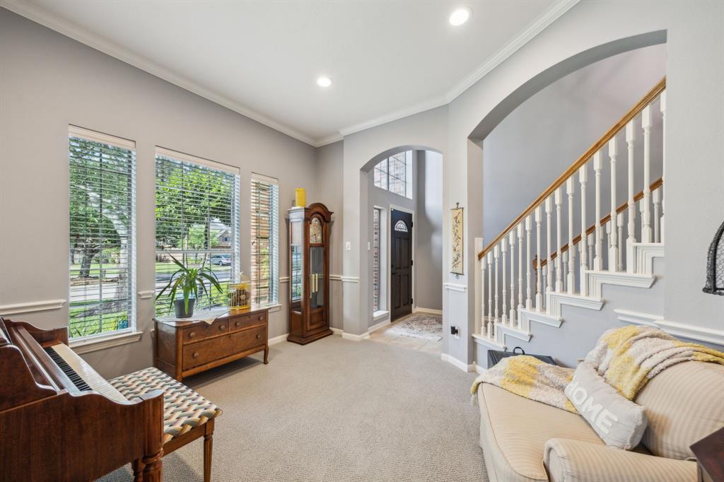 2702 Driftwood Drive