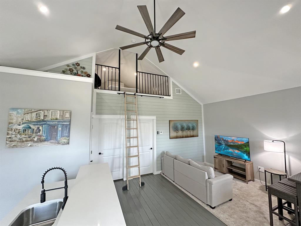1040 Johnson Road, Gilchrist, Texas image 24