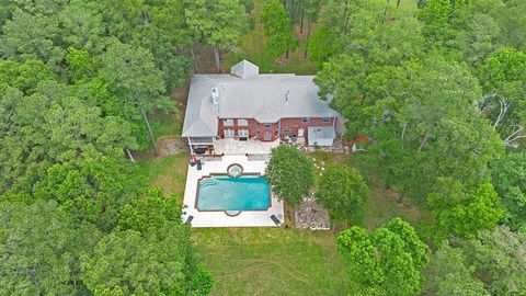 A home in New Caney