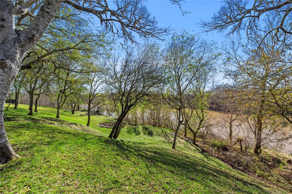 3211 Wellspring Lake Drive, Fulshear, Texas image 31