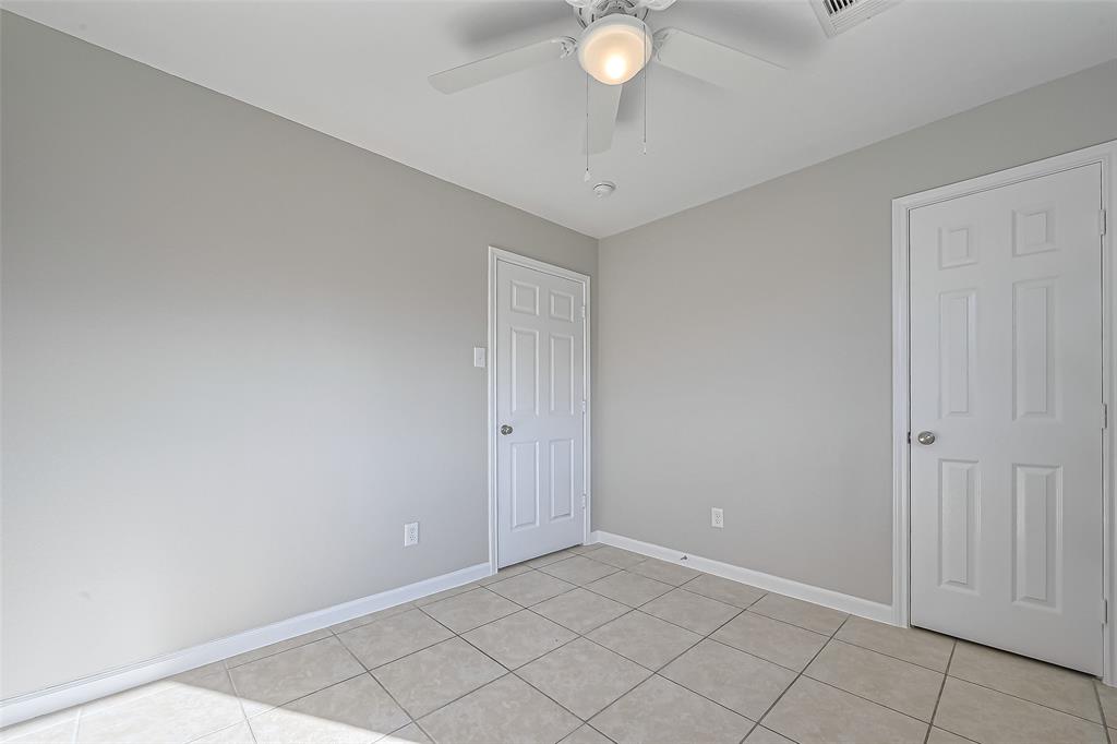 8719 Valley Meadow Drive, Houston, Texas image 21