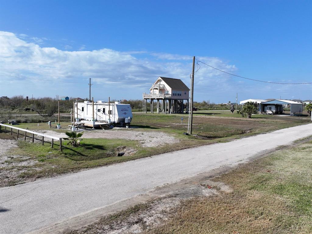Lot 37 Blk2 Waco Street, Gilchrist, Texas image 5