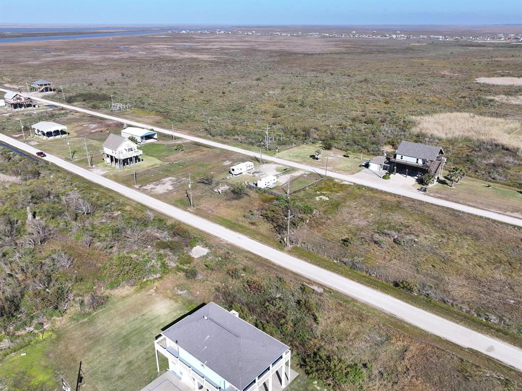 Lot 37 Blk2 Waco Street, Gilchrist, Texas image 32