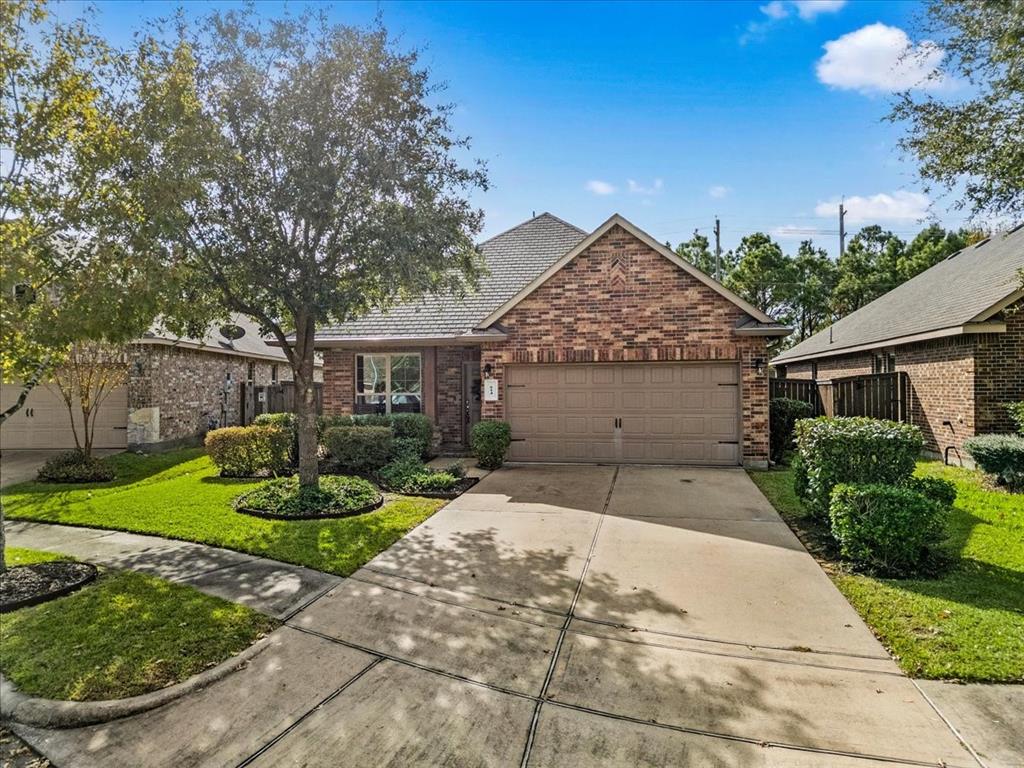 614 Pedernales Street, Webster, Texas image 1