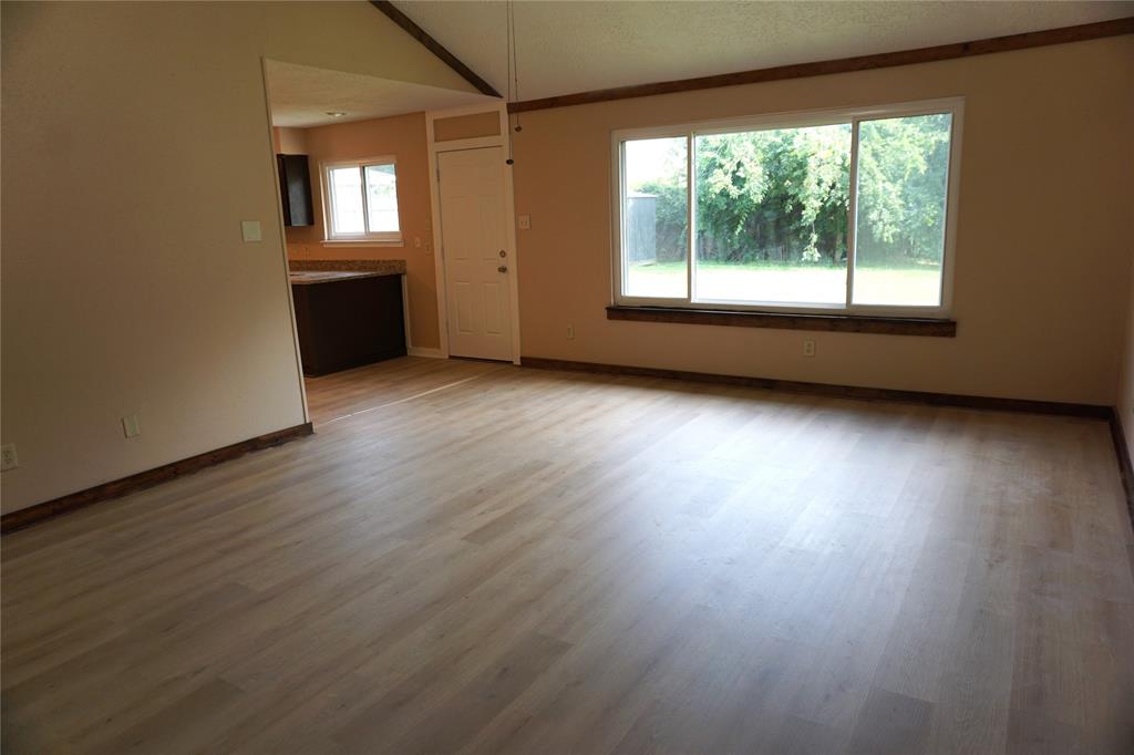 9734 Rocky Hollow Road, La Porte, Texas image 6