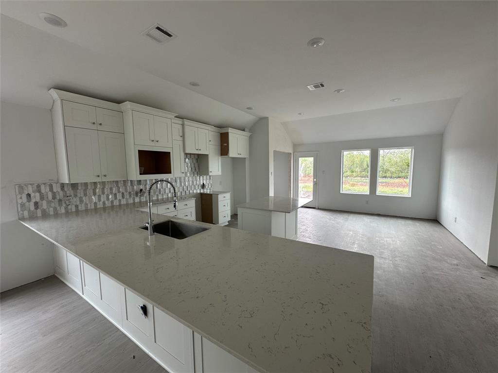 3040 Pintail Green Drive, Katy, Texas image 2