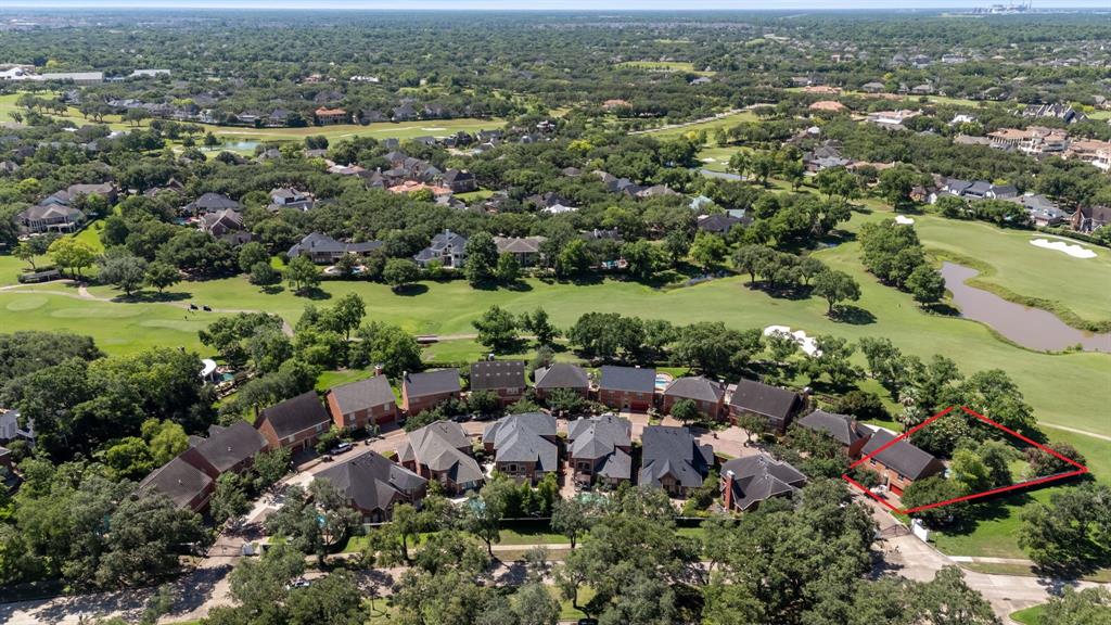 57 Foxhall Crescent Drive, Sugar Land, Texas image 6